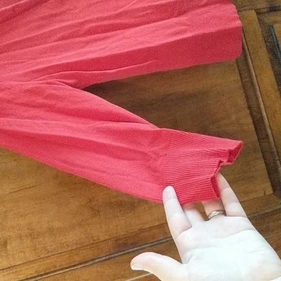 Red Sweater - Picture 4 of 4